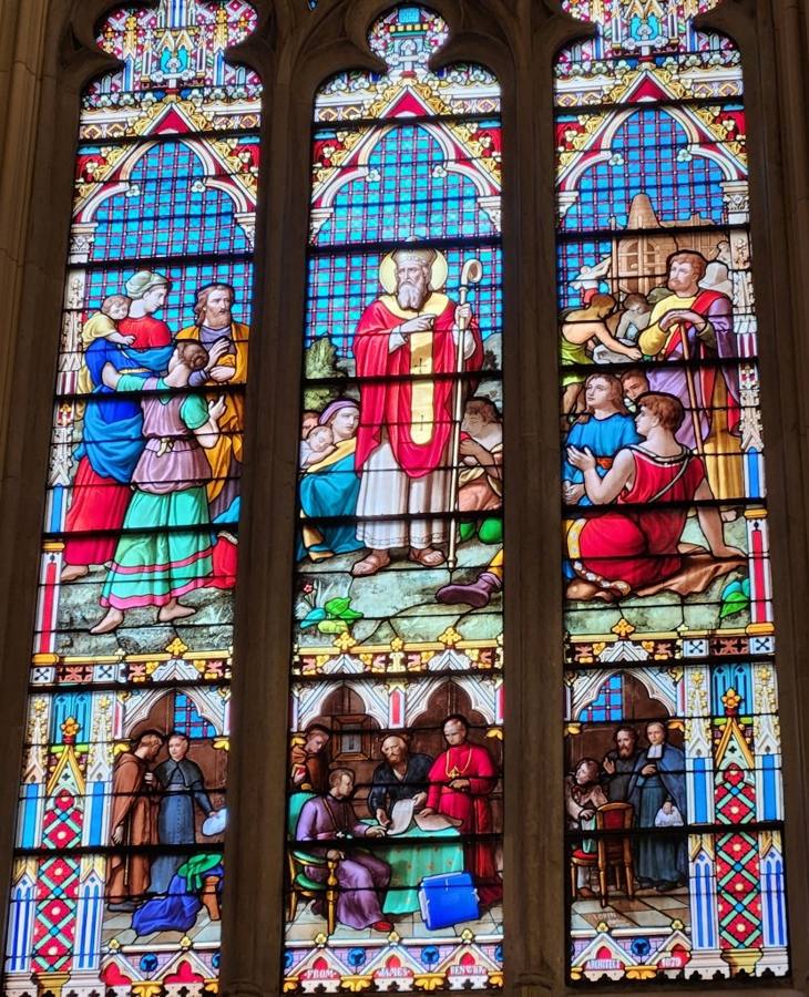 Reflections, a guided reading of the cathedral's stained glass windows